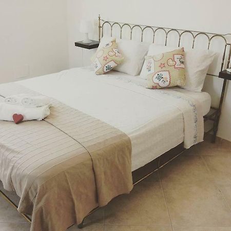 Gaietta Bed & Breakfast Frassineto Po Eksteriør bilde