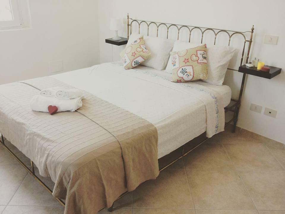 Gaietta Bed & Breakfast Frassineto Po Eksteriør bilde
